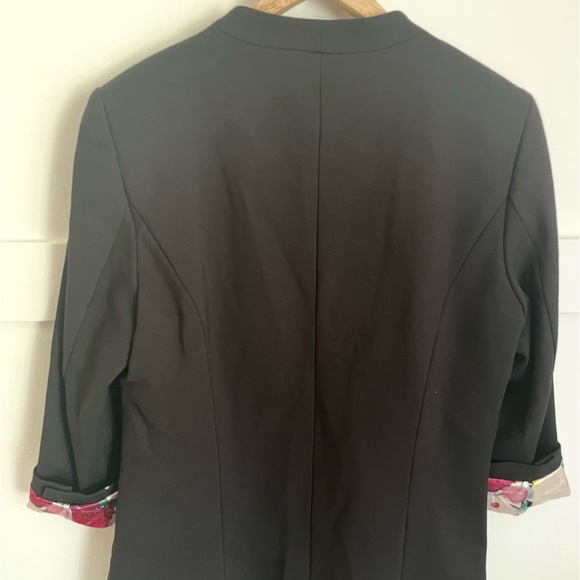 Simons ICŌNE Black & Floral Lined Blazer, Size XL - Picture 5 of 5